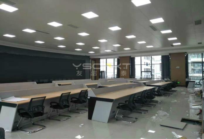 沿河土家族自治縣應急指揮中心操作臺定制